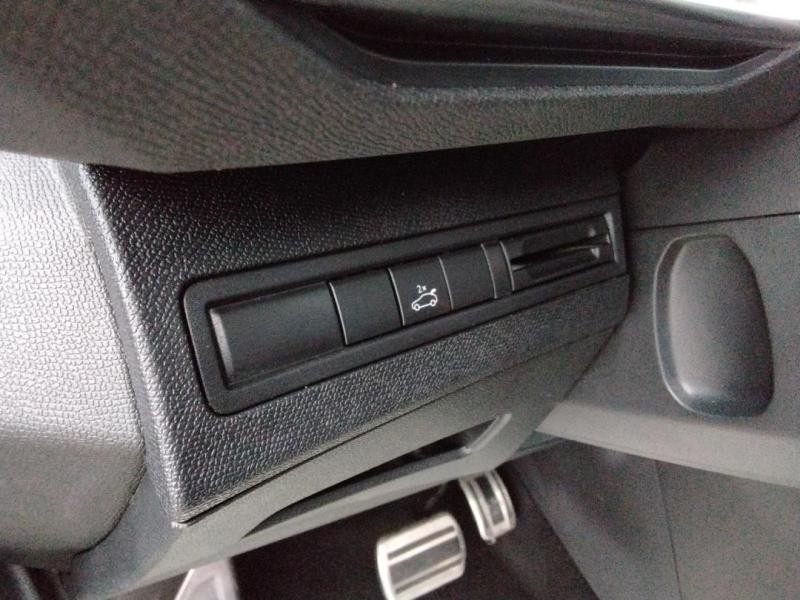 Occasion PEUGEOT 3008 1.5 BlueHDi 130ch S&S GT EAT8 2021 Noir 18990 € à Lesménils
