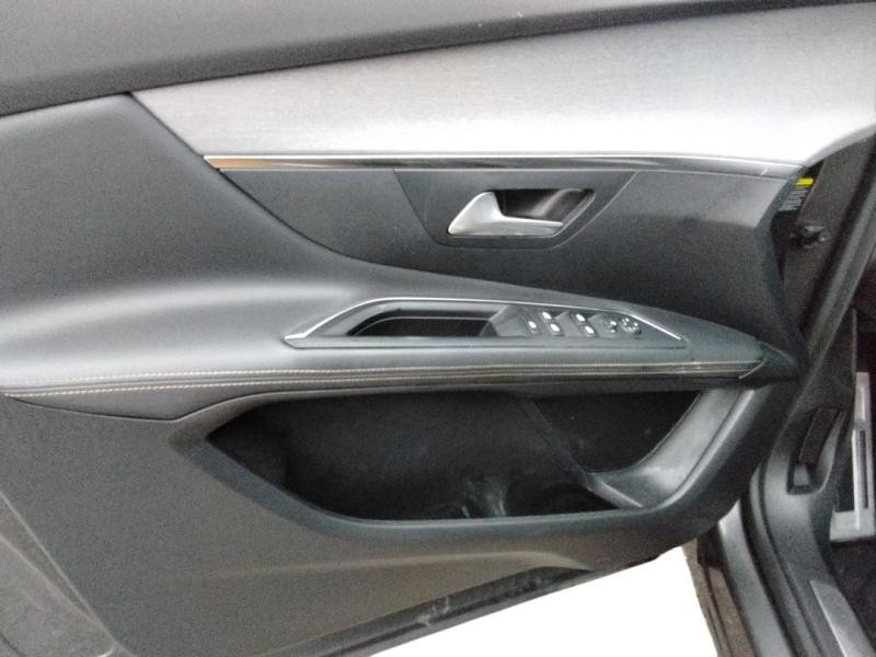 Occasion PEUGEOT 3008 1.5 BlueHDi 130ch S&S GT EAT8 2021 Noir 18990 € à Lesménils