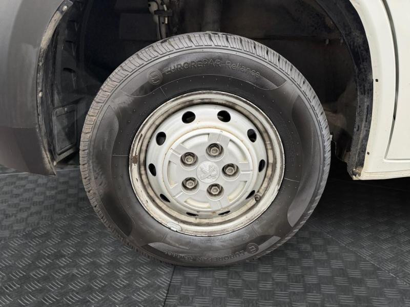 Used PEUGEOT Boxer Fg 333 L1H1 2.2 BlueHDi S&S 120ch Asphalt 2021 Blanc Banquise € 14990 in Lesménils
