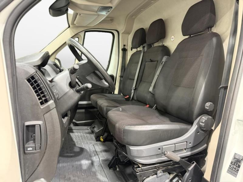 Used PEUGEOT Boxer Fg 333 L1H1 2.2 BlueHDi S&S 120ch Asphalt 2021 Blanc Banquise € 14990 in Lesménils