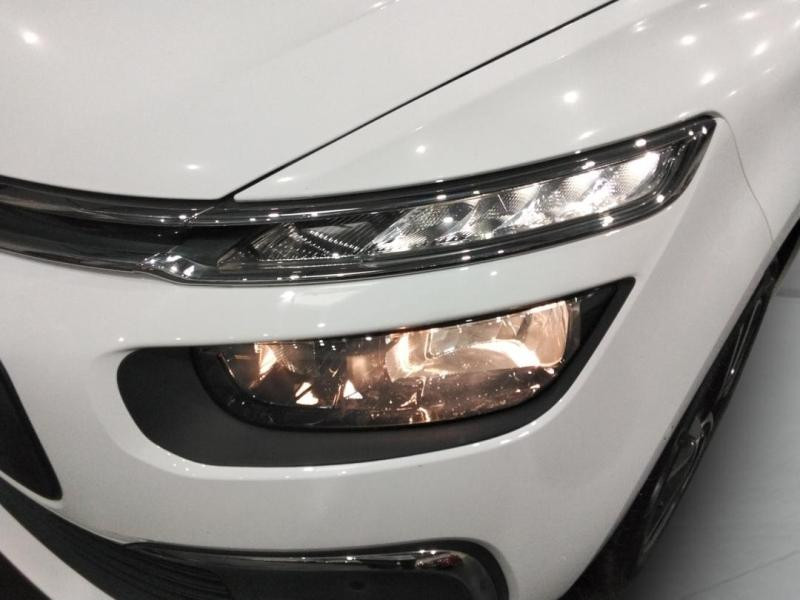 Occasion CITROEN C4 Picasso PureTech 130ch Feel S&S EAT6 2016 Blanc Banquise (O) 10490 € à Lesménils