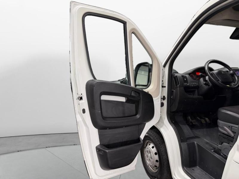 Used PEUGEOT Boxer Fg 333 L1H1 2.2 BlueHDi S&S 120ch Asphalt 2021 Blanc Banquise € 14990 in Lesménils