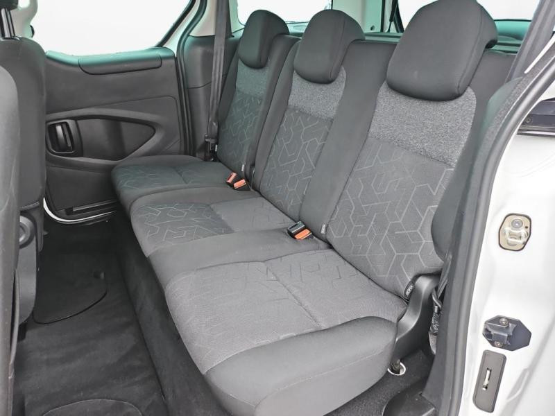 Used PEUGEOT Partner Tepee 1.2 PureTech Active S&S 2018 Blanc Banquise € 12990 in Lesménils