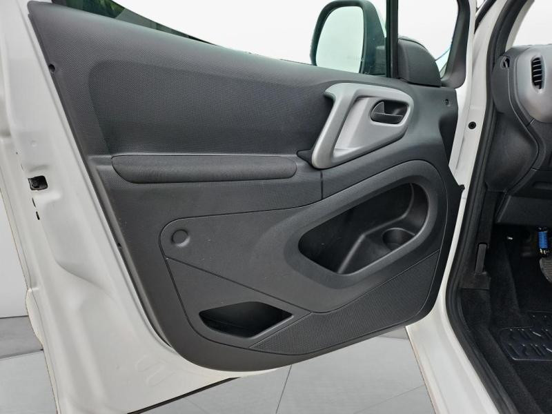 Used PEUGEOT Partner Tepee 1.2 PureTech Active S&S 2018 Blanc Banquise € 12990 in Lesménils