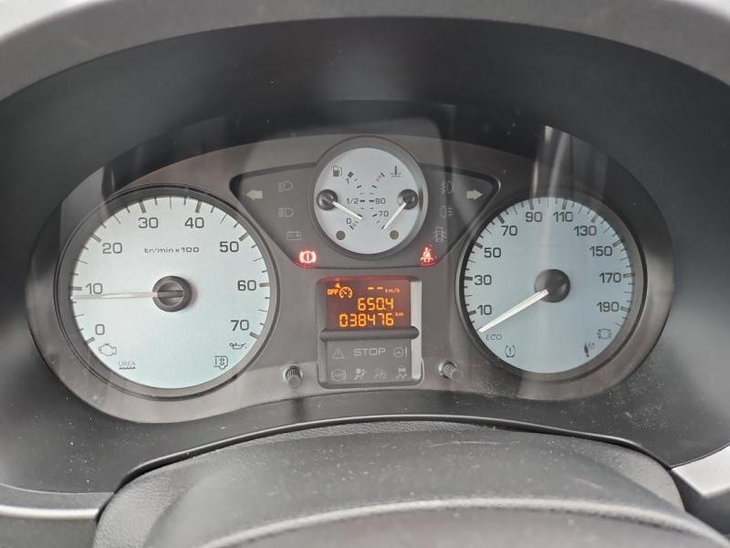 Used PEUGEOT Partner Tepee 1.2 PureTech Active S&S 2018 Blanc Banquise € 12990 in Lesménils