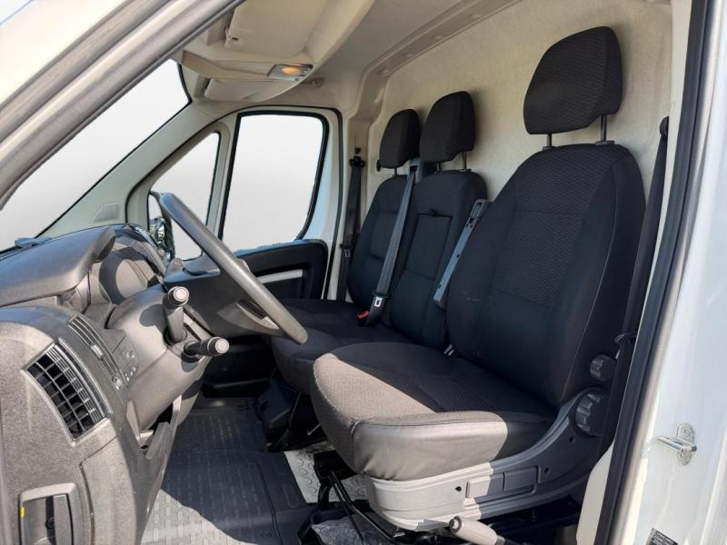 Used PEUGEOT Boxer Fg 330 L1H1 2.2 BlueHDi S&S 120ch Premium 2021 Blanc Banquise € 14990 in Lesménils