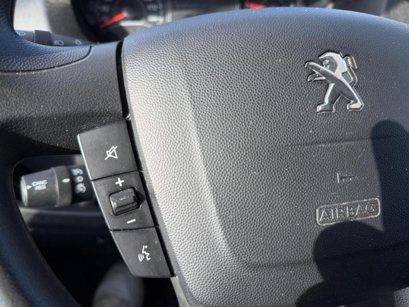 Used PEUGEOT Boxer Fg 330 L1H1 2.2 BlueHDi S&S 120ch Premium 2021 Blanc Banquise € 14990 in Lesménils