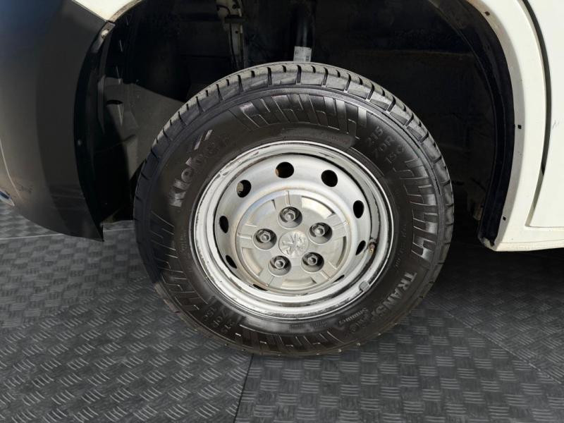 Used PEUGEOT Boxer Fg 330 L1H1 2.2 BlueHDi S&S 120ch Premium 2021 Blanc Banquise € 14990 in Lesménils