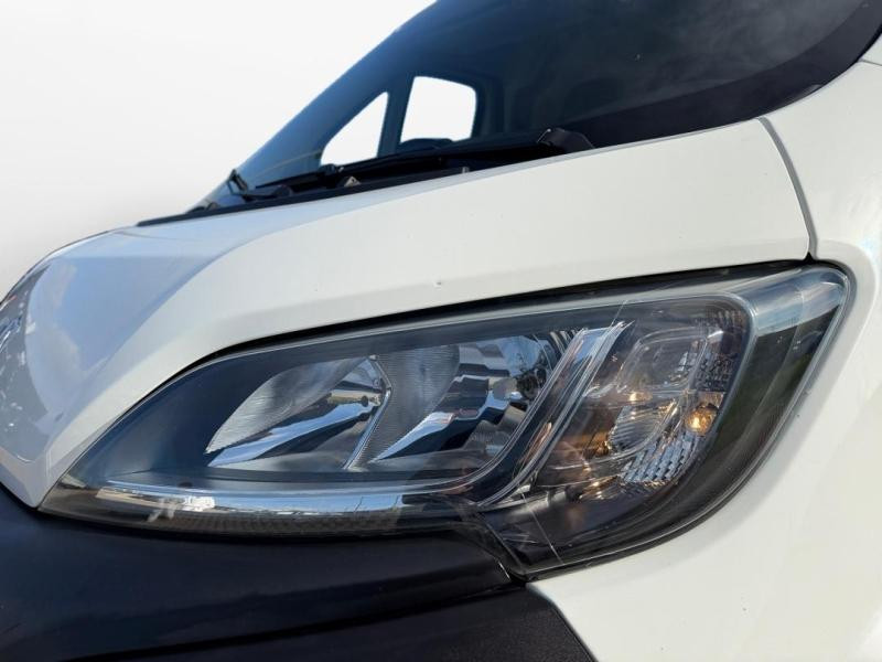 Used PEUGEOT Boxer Fg 330 L1H1 2.2 BlueHDi S&S 120ch Premium 2021 Blanc Banquise € 14990 in Lesménils