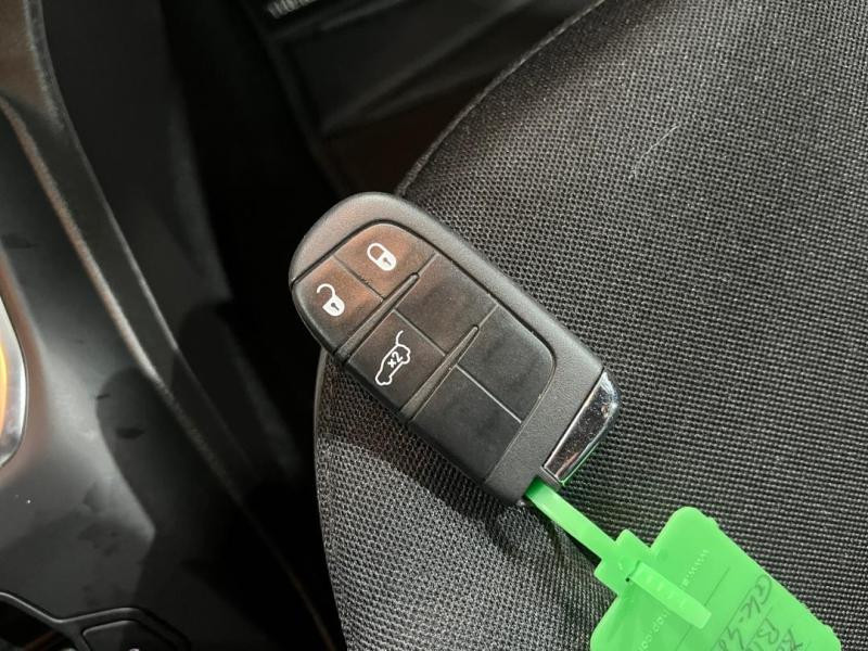Used JEEP Renegade 1.3 Turbo T4 190ch 4xe Upland AT6 2022 Blanc € 24990 in Lesménils