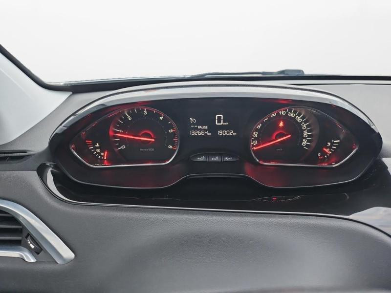Occasion PEUGEOT 208 1.6 BlueHDi 75ch Active 5p 2015 Gris Aluminium 7990 € à Lesménils