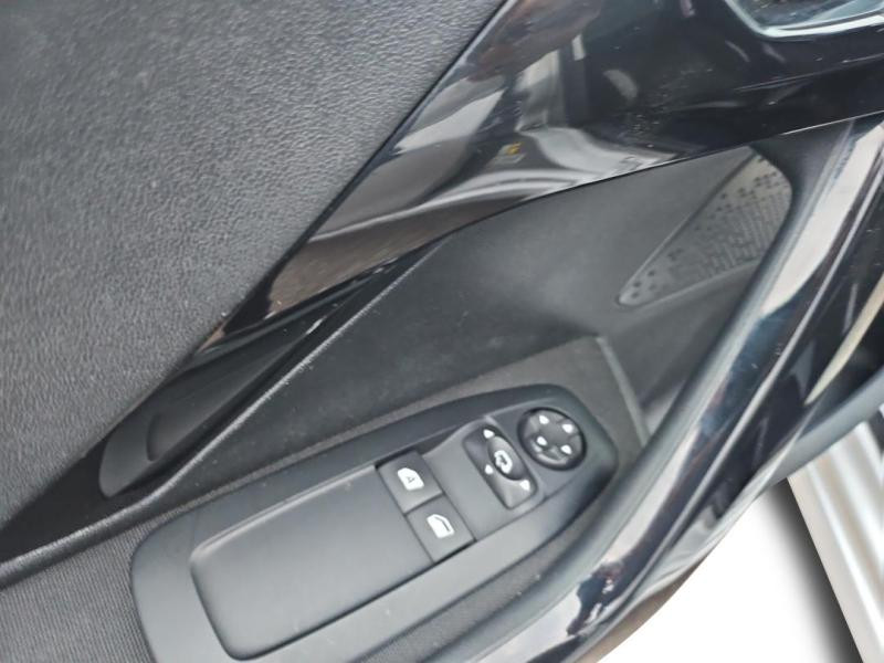 Occasion PEUGEOT 208 1.6 BlueHDi 75ch Active 5p 2015 Gris Aluminium 7990 € à Lesménils