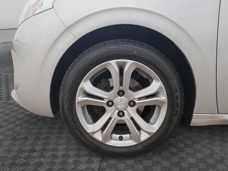 Occasion PEUGEOT 208 1.6 BlueHDi 75ch Active 5p 2015 Gris Aluminium 7990 € à Lesménils
