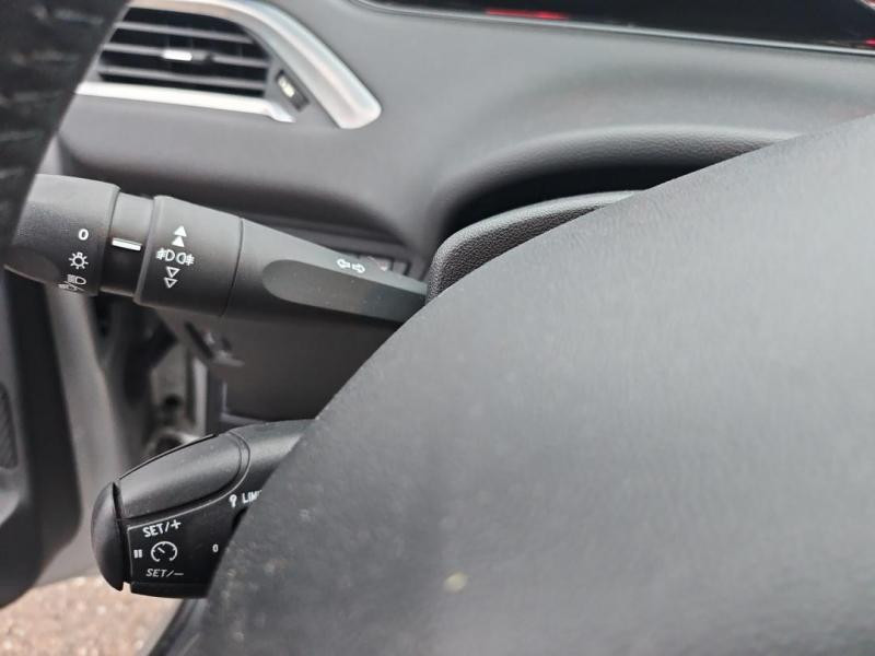 Occasion PEUGEOT 208 1.6 BlueHDi 75ch Active 5p 2015 Gris Aluminium 7990 € à Lesménils