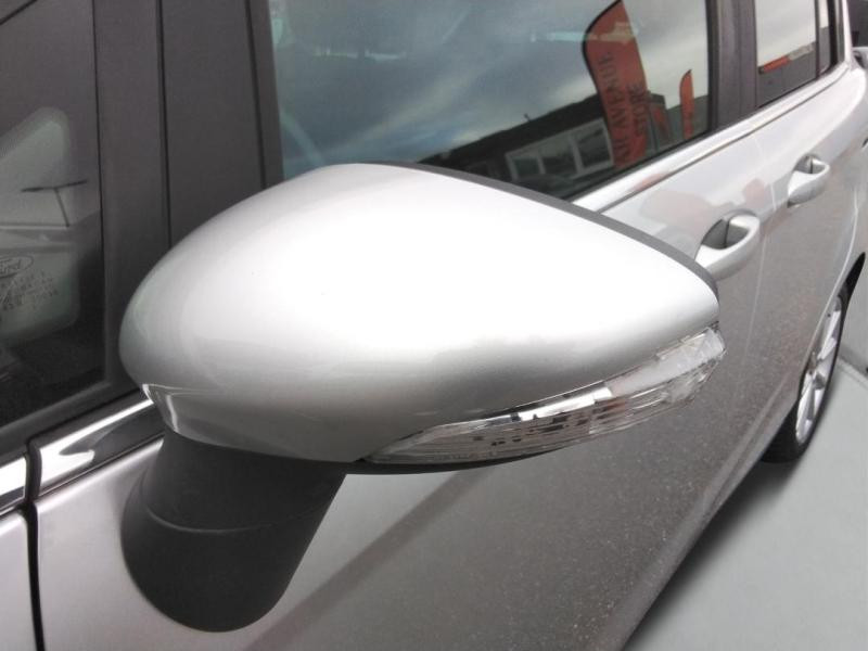 Occasion FORD B-MAX 1.0 SCTi 125ch Stop&Start EcoBoost Color Edidion 2016  9440 € à Lesménils