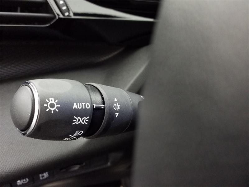 Occasion PEUGEOT 308 PHEV 180ch Active Pack e-EAT8 2024 Noir Perla Nera (M) 24389 € à Lesménils