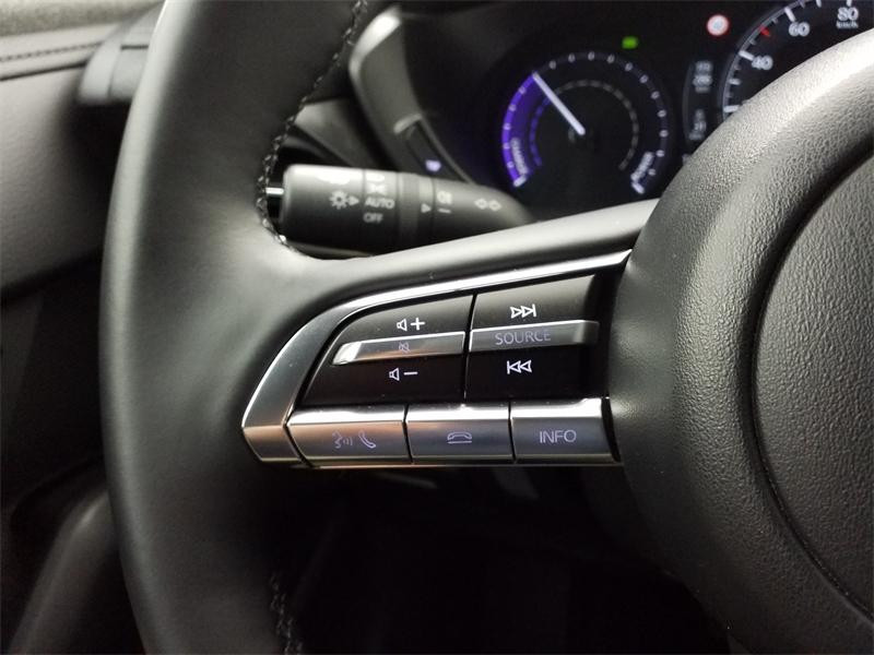 Used MAZDA MX-30 e-SKYACTIV R-EV 170ch Exclusive-Line 2023 2024 Ceramic White métallisé € 22470 in Lesménils