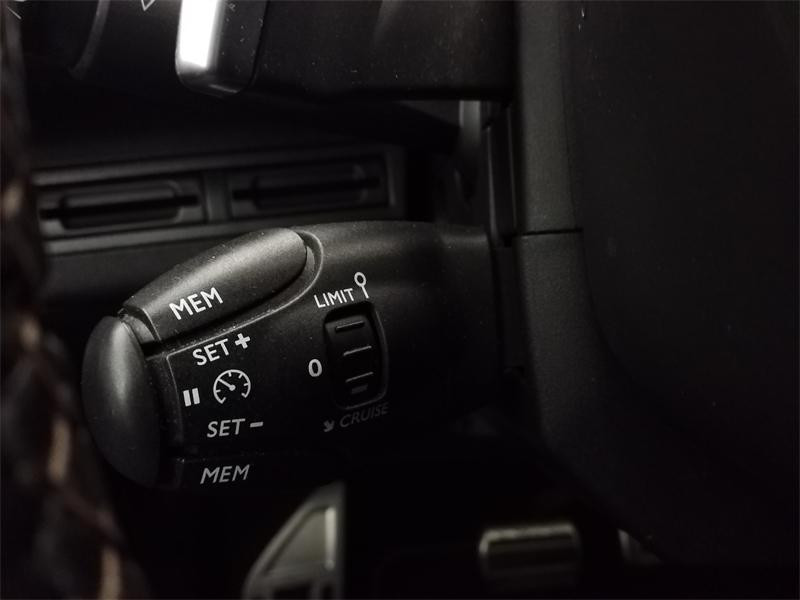 Occasion PEUGEOT 3008 1.2 PureTech 130ch GT Line S&S EAT6 2017 Blanc Nacré (S) 12940 € à Lesménils