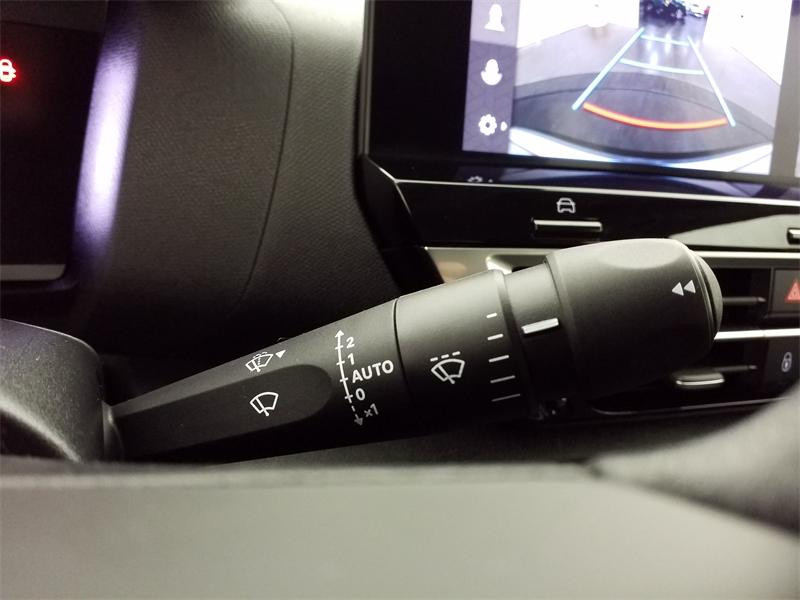 Used CITROEN C4 1.2 PureTech 130ch S&S PLUS 2024 Gris Platinium (M) - Toit Noir Perla € 15740 in Lesménils