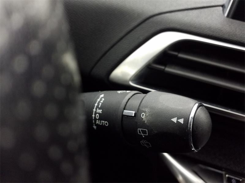 Occasion PEUGEOT 3008 1.2 PureTech 130ch GT Line S&S EAT6 2017 Blanc Nacré (S) 12940 € à Lesménils