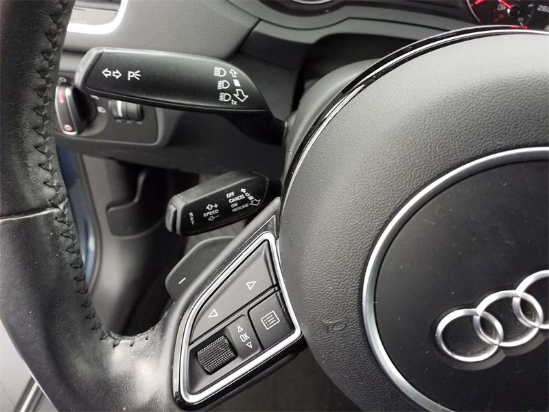 Used AUDI Q3 1.4 TFSI 150ch COD Ambition Luxe S tronic 6 2018 Gris Daytona € 18940 in Lesménils