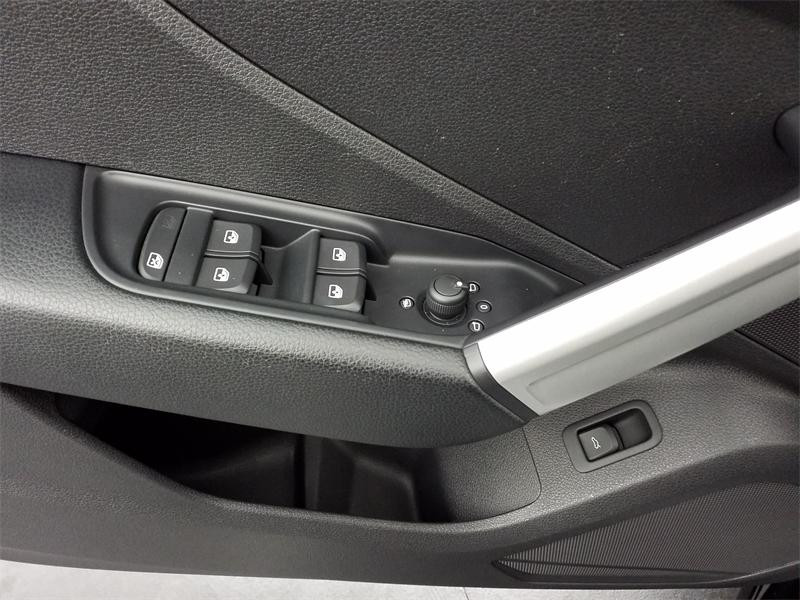 Used AUDI Q2 35 TFSI 150ch S line S tronic 7 2023 Noir Mythic métallisé € 29790 in Lesménils