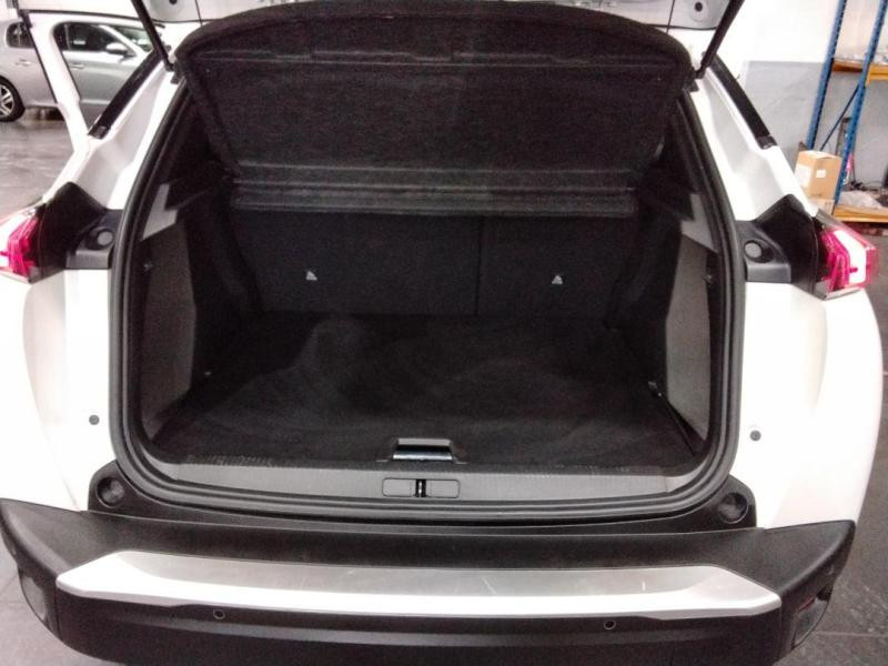 Used PEUGEOT 2008 1.2 PureTech 130ch S&S Roadtrip 2021 Blanc Nacré (N) € 15480 in Lesménils