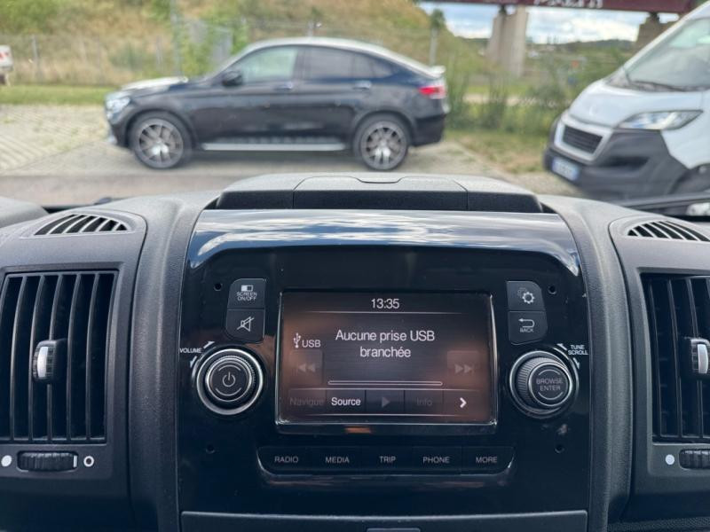 Occasion PEUGEOT Boxer Fg 333 L2H2 2.2 BlueHDi S&S 140ch Premium 2022 Blanc Icy 21790 € à Lesménils