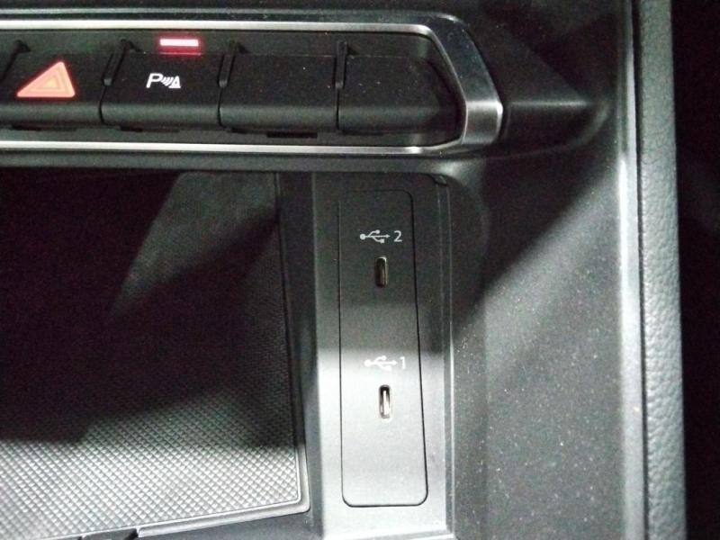 Occasion AUDI Q3 Sportback 35 TFSI 150ch S line S tronic 7 2023 Blanc 39990 € à Lesménils