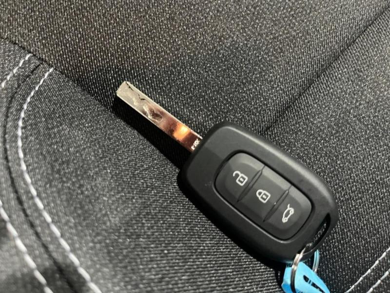 Used DACIA Sandero 1.0 ECO-G 100ch Expression -24 2025 Noir Nacré métallisé € 16990 in Lesménils