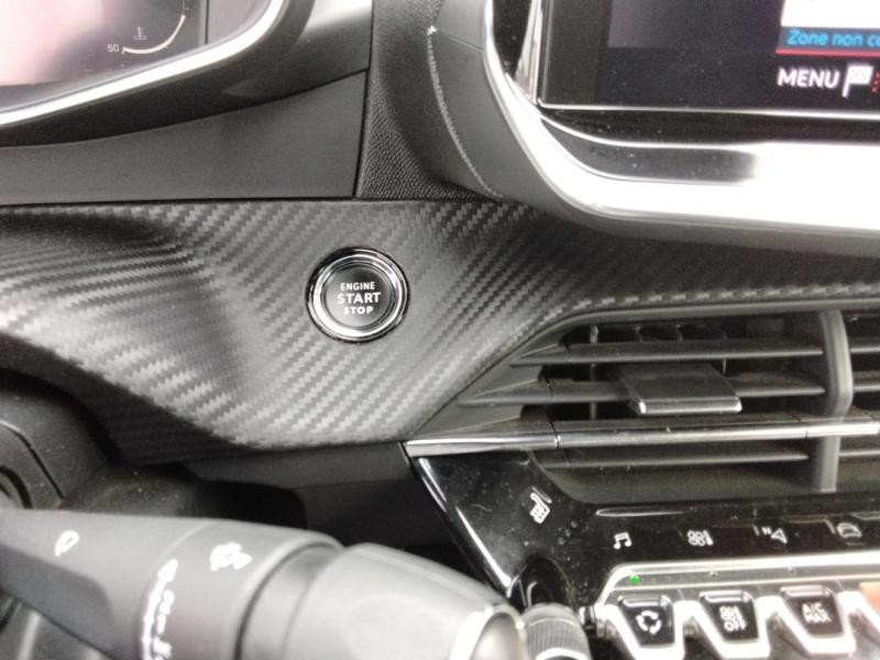 Used PEUGEOT 208 1.2 PureTech 100ch S&S GT 118g 2020 Gris Artense (M) € 13770 in Lesménils