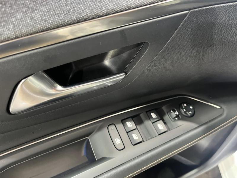 Used PEUGEOT 3008 1.2 PureTech 130ch GT Line S&S EAT8  6cv 2020 Blanc Nacré (S) € 17380 in Lesménils