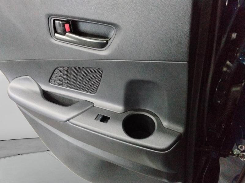 Used TOYOTA C-HR 1.8 140ch Design NG23 2024 Bleu Persan métallisé € 27470 in Lesménils