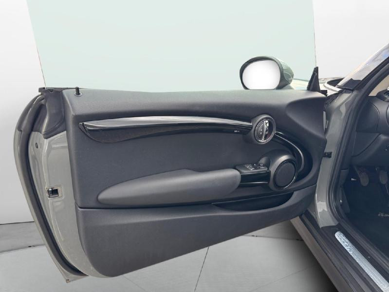 Used MINI Mini One 102ch Heddon Street Euro6d-T 2018 Moonwalk Grey € 15390 in Lesménils