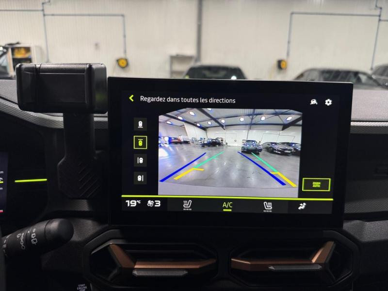 Used DACIA Duster 1.2 TCe mild hybrid 130ch Extreme 2025 Vert Cèdre métallisé € 25440 in Lesménils