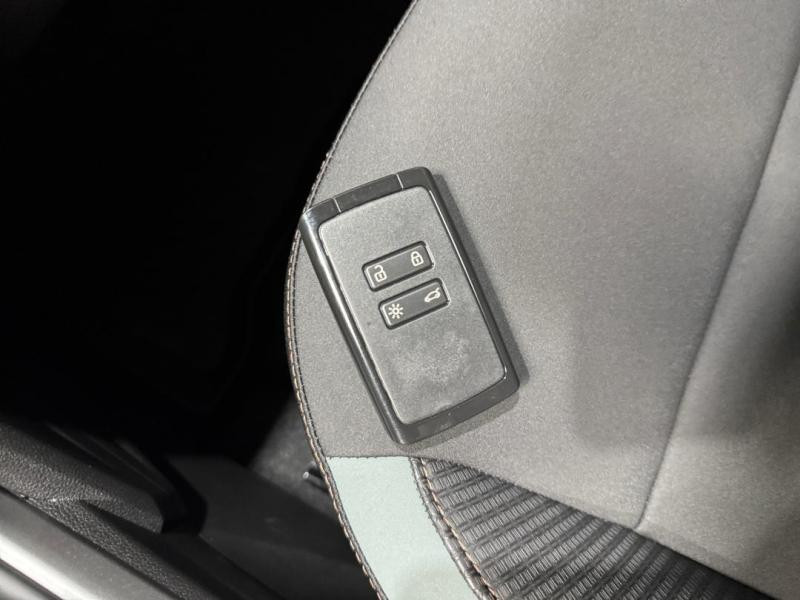 Used DACIA Duster 1.2 TCe mild hybrid 130ch Extreme 2025 Vert Cèdre métallisé € 25440 in Lesménils