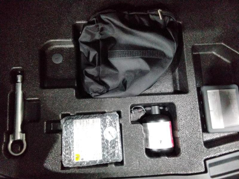 Used TOYOTA C-HR 1.8 140ch Design NG23 2024 Bleu Persan métallisé € 27470 in Lesménils