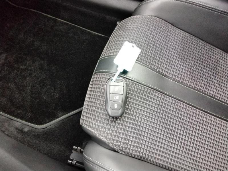 Used PEUGEOT 208 1.2 PureTech 100ch S&S GT 118g 2020 Gris Artense (M) € 13770 in Lesménils