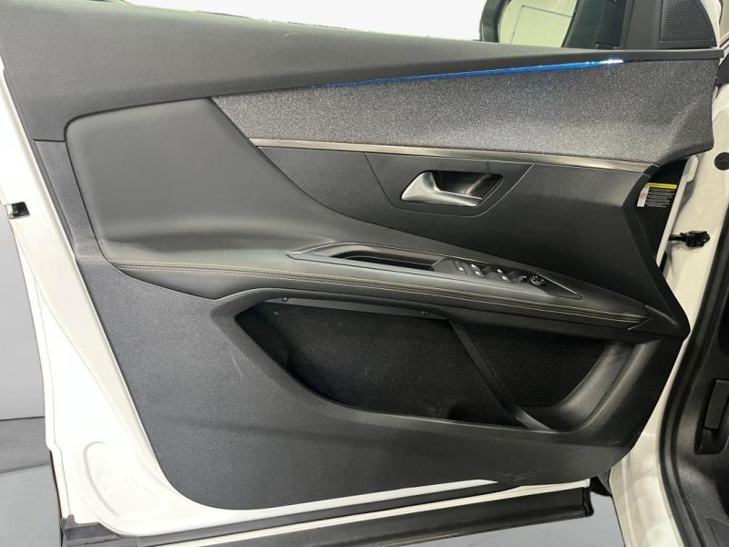 Used PEUGEOT 3008 1.2 PureTech 130ch GT Line S&S EAT8  6cv 2020 Blanc Nacré (S) € 17380 in Lesménils