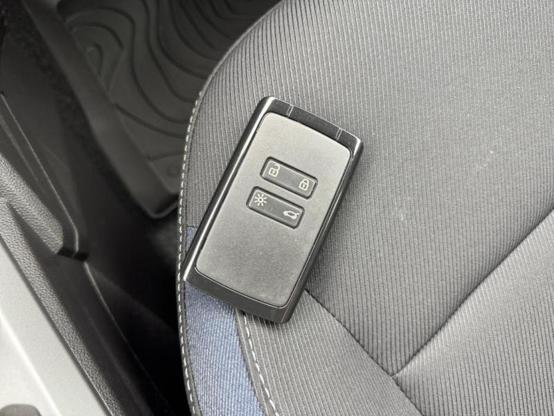 Occasion DACIA Duster 1.2 TCe mild hybrid 130ch Journey 2025 Vert Cèdre métallisé 24870 € à Lesménils