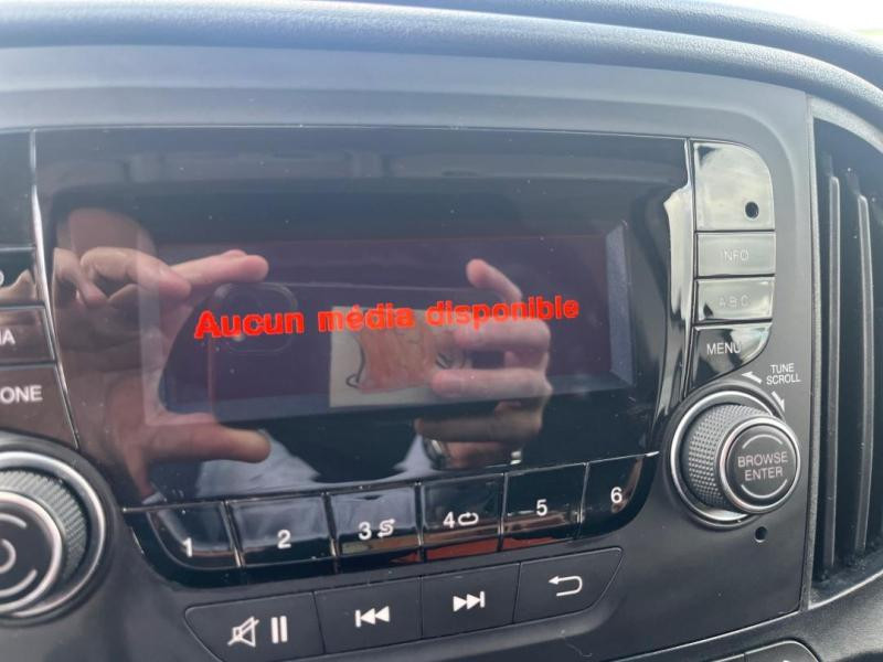 Occasion FIAT Doblo Cargo 1.6 Multijet 105ch 705kg Business 2022 Blanc 14940 € à Lesménils