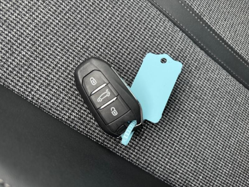 Used PEUGEOT 3008 1.2 PureTech 130ch Allure S&S EAT8  6cv 2020 Blanc Nacré (S) € 15940 in Lesménils