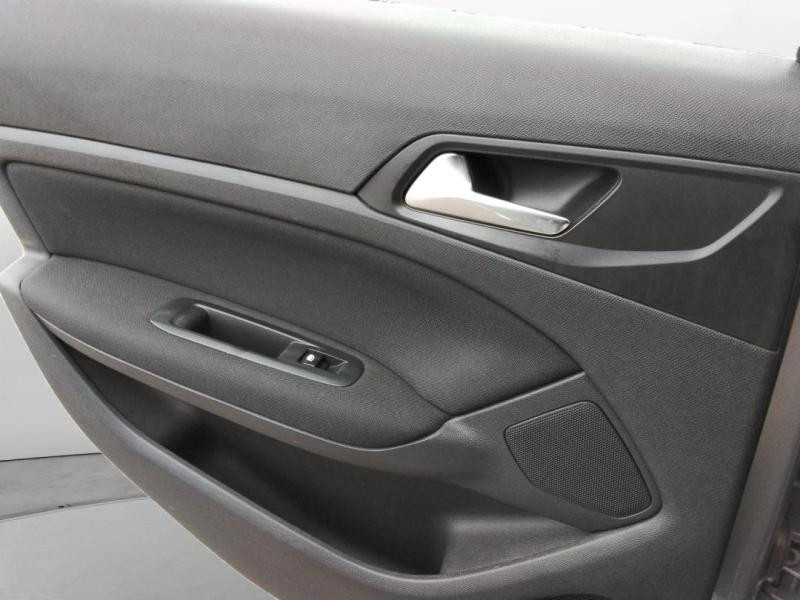 Occasion PEUGEOT 308 1.6 HDi FAP 92ch Active 5p 2014 Gris 9470 € à Lesménils