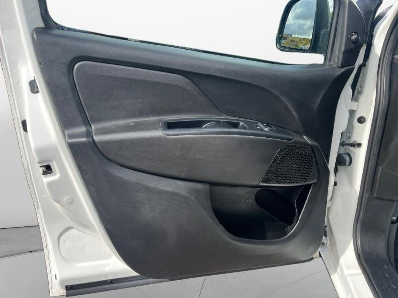 Occasion FIAT Doblo Cargo 1.6 Multijet 105ch 705kg Business 2022 Blanc 14940 € à Lesménils