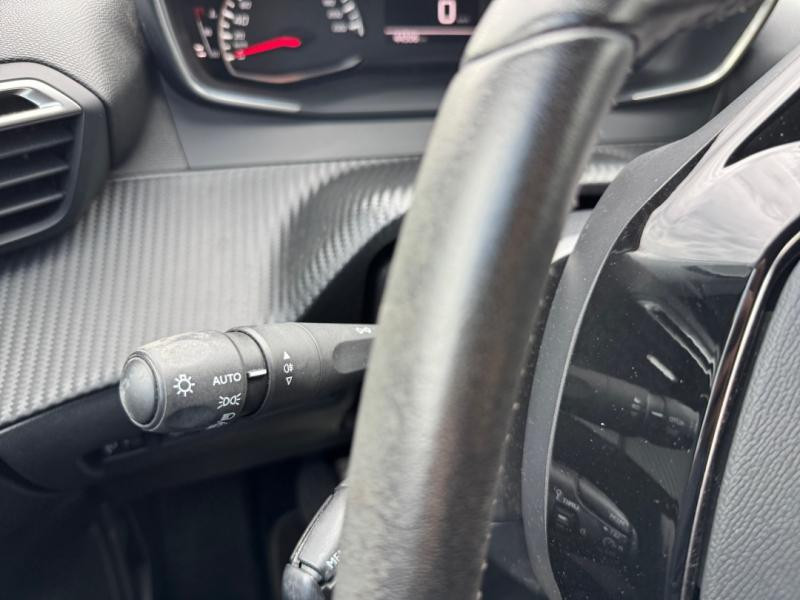 Used PEUGEOT 2008 1.2 PureTech 100ch S&S Style 2021 Orange € 12940 in Lesménils