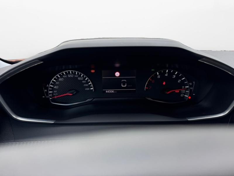 Used PEUGEOT 2008 1.2 PureTech 100ch S&S Style 2021 Orange € 12940 in Lesménils