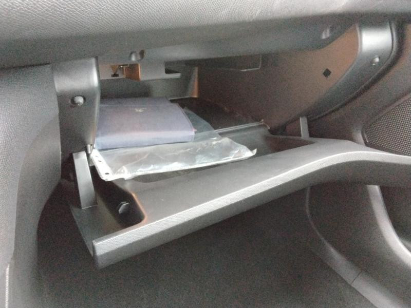 Used PEUGEOT 308 1.2 Puretech 110ch Style S&S 5p 2016 Noir Perla Nera € 8640 in Lesménils