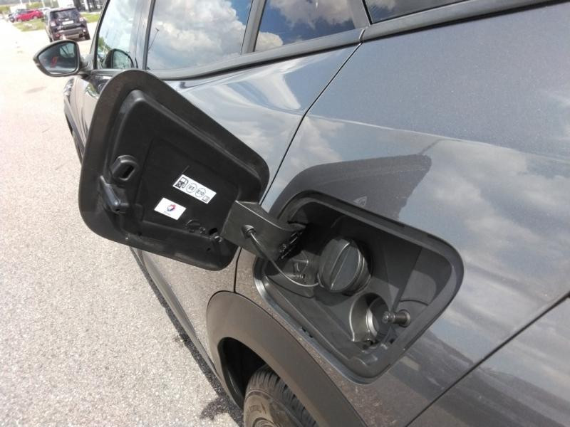 Used PEUGEOT 2008 1.2 PureTech 130ch S&S Style EAT8 2021 Gris Platinium (M) € 15440 in Lesménils