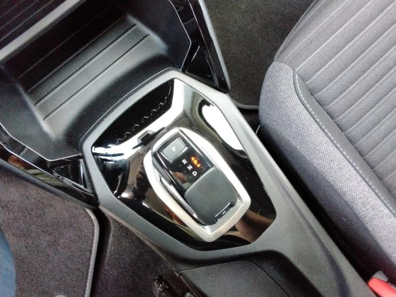 Used PEUGEOT 2008 1.2 PureTech 130ch S&S Style EAT8 2021 Gris Platinium (M) € 15440 in Lesménils