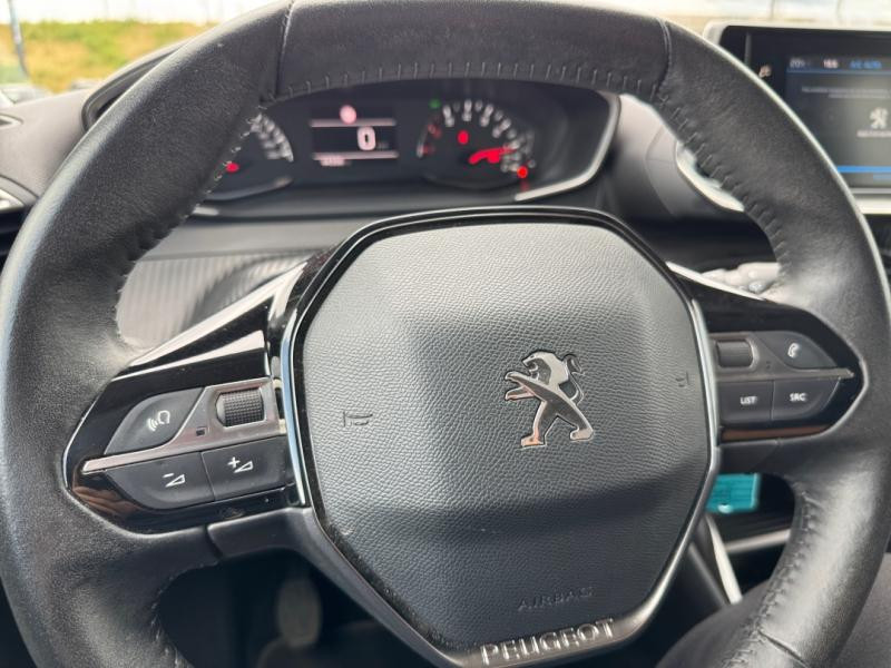 Used PEUGEOT 2008 1.2 PureTech 100ch S&S Style 2021 Orange € 12940 in Lesménils